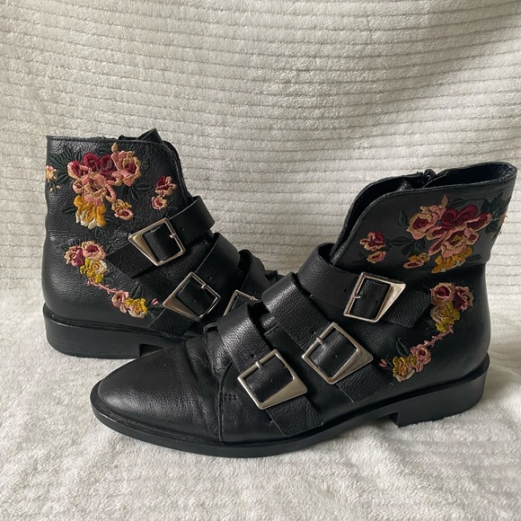 Zara Trafaluc Black Leather Embroidered Multi-Buckle Ankle Boots EU 39 US 8 - Picture 5 of 9